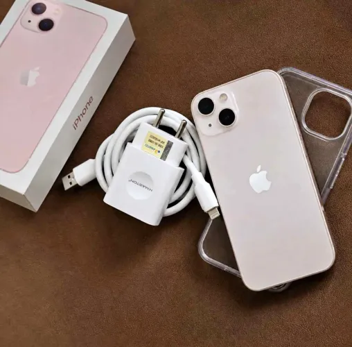 iPhone 13 com caixa