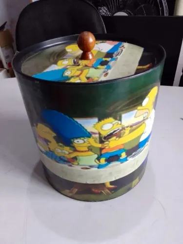 Lixeirinha de mesa artesanal