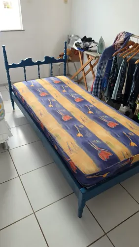 Cama de Madeira Solteiro 