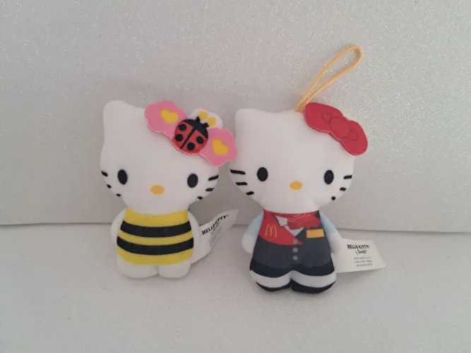 Lote 2 miniaturas Hello Kitty colecionável pelúcia