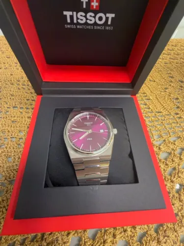 RELÓGIO Tissot PRX com mostrador roxo quartz