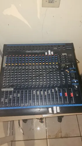 Mesa Oneal Omx 16.8 Plus 16ch Xlr / 8 Aux / Usb