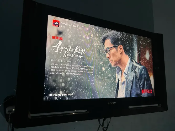 TV Sony Bravia 32" + Google Chromecast 2 (Transforma em Smart)