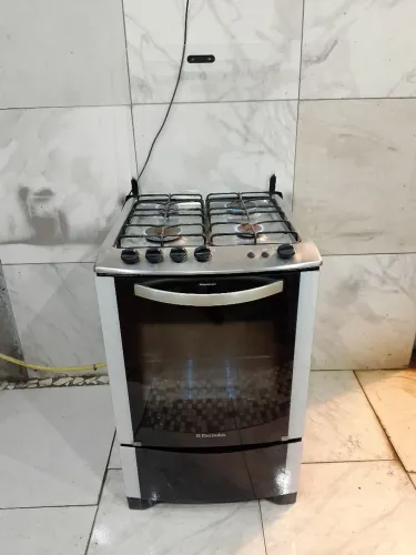 Fogão Electrolux Top Acendimento Automático Luz no Forno ?