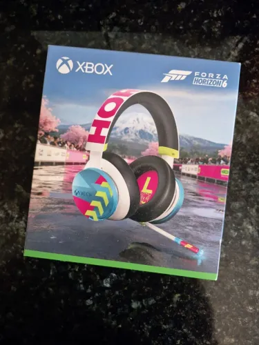 Headset Xbox Bluetooth, edição especial Forza Horizon.