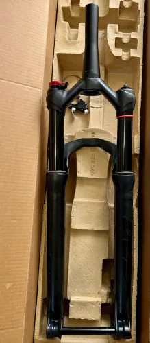 Suspensão Manitou Machete Boost