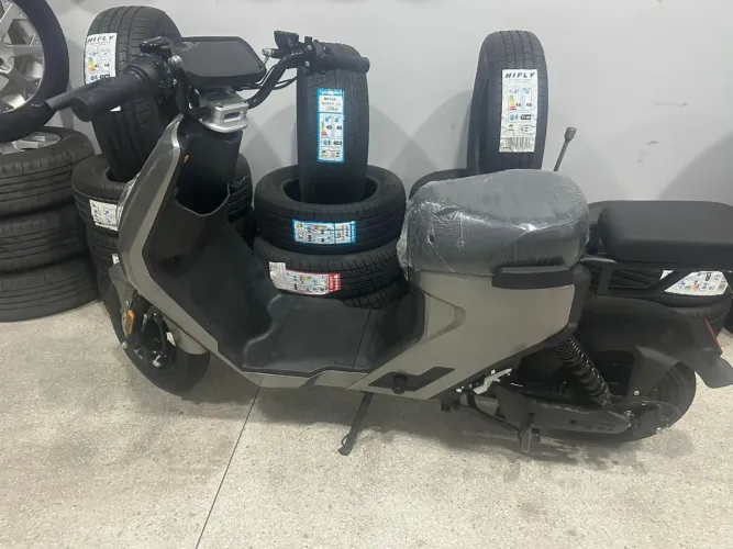 Scooter Elétrica 1.000W de potência