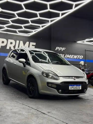 Fiat Punto Attractive Italia 1.4 F.flex 8V 5P 2013