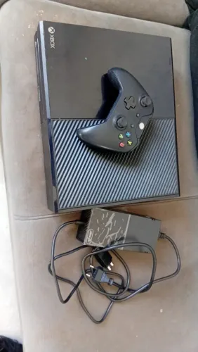 Xbox one semi novo