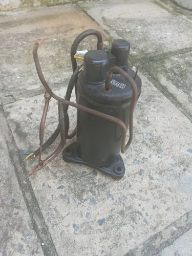vendo motor de ar-condicionado 90 btus