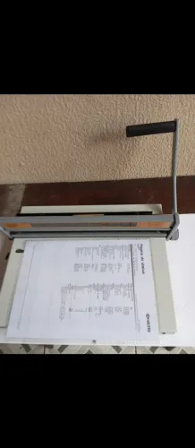 Encadernadora manual excêntrix