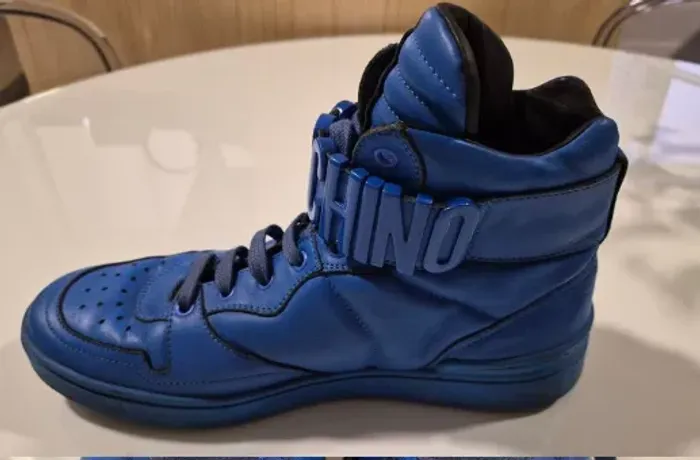 Tênis Moschino Couro Azul tam. 40 (Vitello Bluette) cano alto