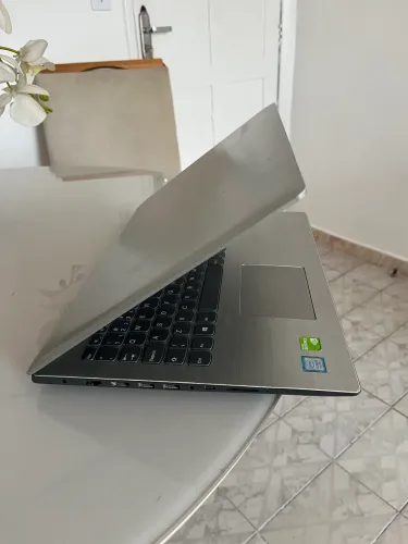 Notebook Lenovo 