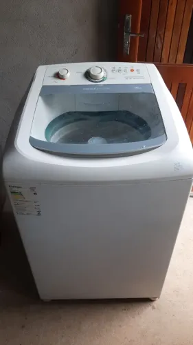 Maquina de lavar roupas