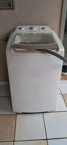 Maquina de lavar com defeito