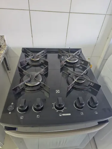 Vendo Fogão 4 bocas Electrolux Usado