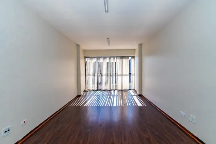 Sala para alugar, 30 m² por R$ 1.450,00 + TAXAS/mês - Guabirotuba - Curitiba/PR