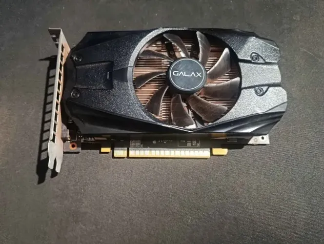 1050TI 4GB FUNCIONANDO