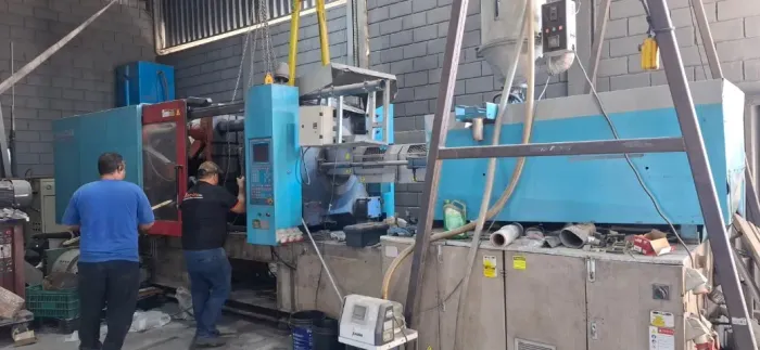 Injetora de Plástico Haitian modelo HTF 450X