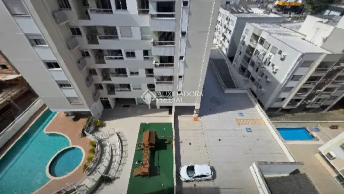 Imóvel para venda tem 71 metros quadrados com 2 quartos em Abraão - Florianópolis - SC