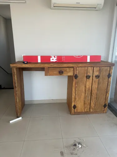 Aparador/Buffet de madeira de demolição