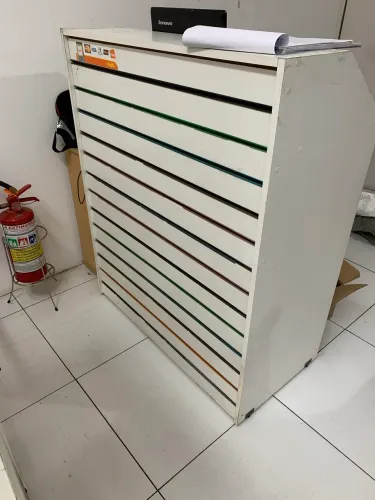 Vendo balcão caixa em MDF 