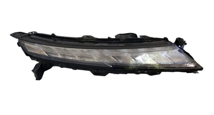 Farol Eclipse Cross DRL 2020/2023 Lado Direito Com Detalhe