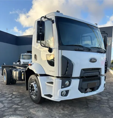 Ford Cargo 1719 - ano 2019