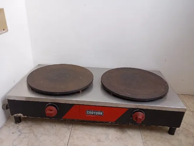 Chapa dupla de crepe francês .