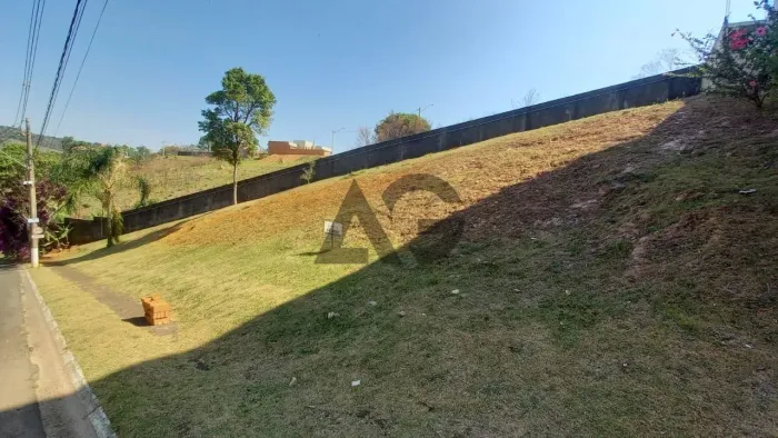 Terreno | Condomínio | Lazer completo | em Serra Negra-SP