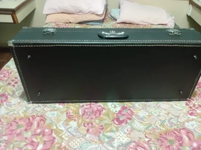 Case saxofone tenor