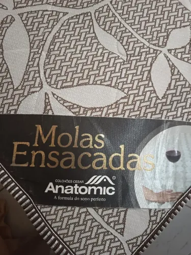 Cama box de casal com molas ensacadas - Valor a negociar 