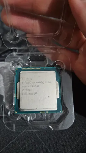Intel Celeron 4° geração 1150 G1840 2,80 GHz.