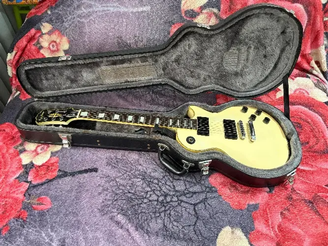 Guitarra Epiphone Les Paul Custom 2010 com upgrades