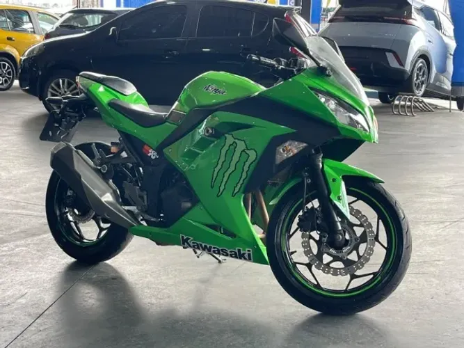 KAWASAKI NINJA 300 2013