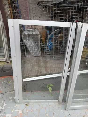 2 Janelas e 2 portas de vidro