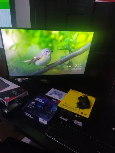 Monitor, cadeira gamer e Head set e periféricos