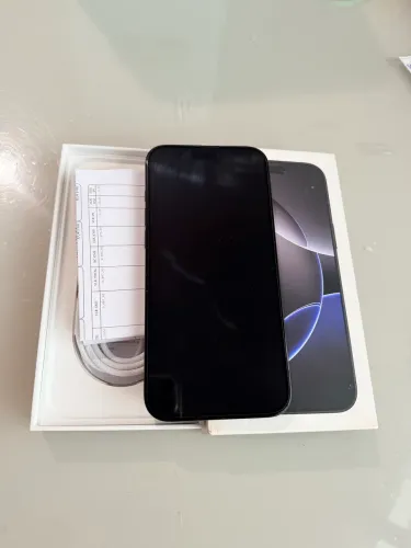 iPhone 16 Pro Max