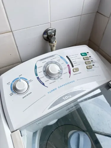 Máquina de lavar Electrolux 10kg