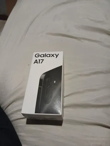 A 17 NOVO NA CAIXA NUNCA USADO