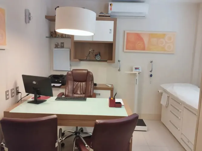 CONSULTÓRIO MÉDICO MOBILIADO 25 M² BONSUCESSO- RJ