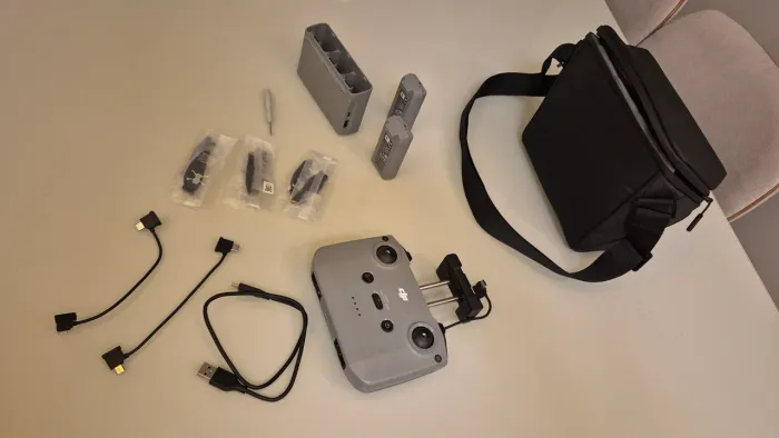 Baterias, carregador, estojo e controle do Drone DJI Mini 4k