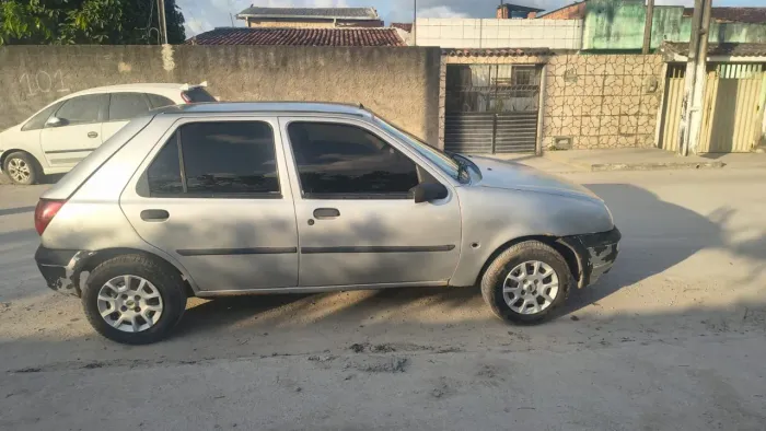 Ford Fiesta GL 1.0 5P 2000