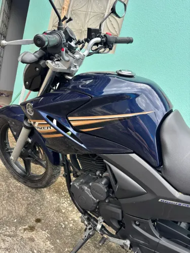 Bros 160 , fazer 250