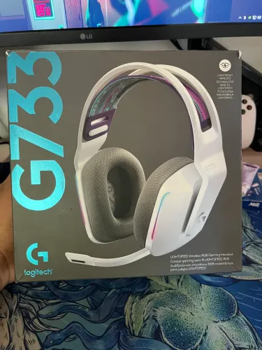 LOGITECH G733