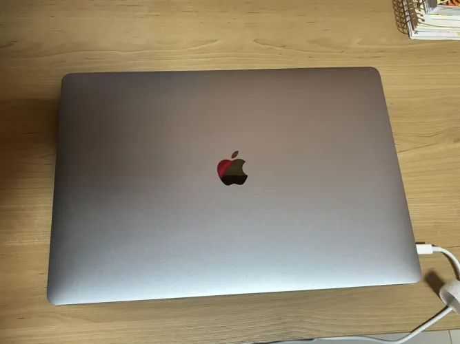 macbook pro 16 i9