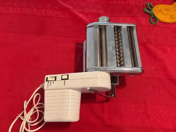 Máquina de Macarrão Marcato Atlas 150 + Motor Marcato Para Maquinas Atlas 150