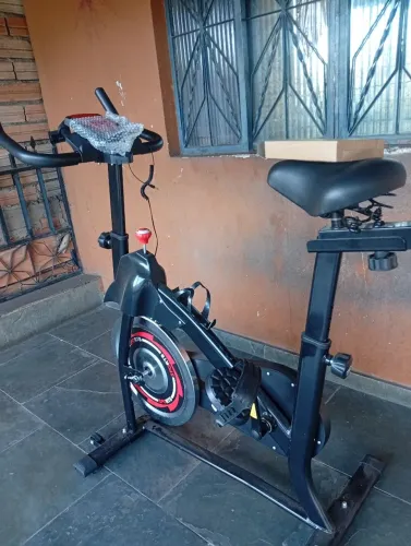 Vende Bike Spinning Vermelha Bicicleta E33 Roda de Inércia Sports