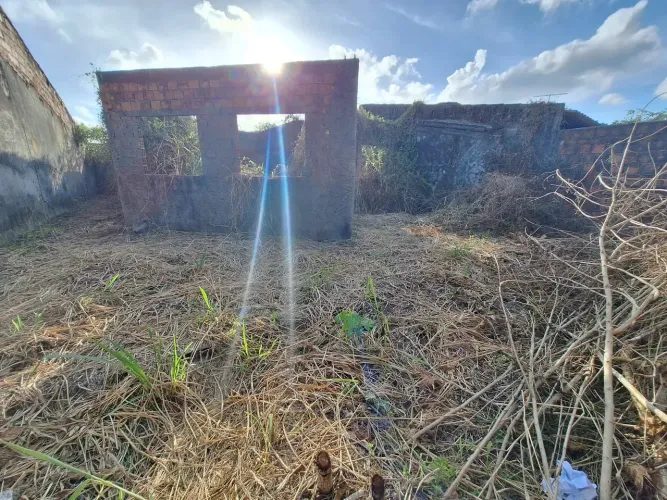 Vendo Lote (Terreno) ESCRITURADO no Salvador Lyra, próx. ao distrito industrial