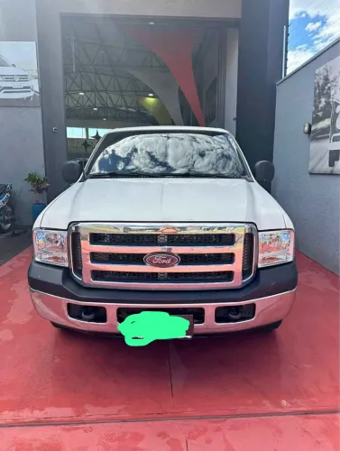 Ford F-250 XLT 3.9 4X2 Diesel TB 2008
